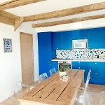 Vakantiehuis Grange Renovee Avec Vue Dans Village Paisible *